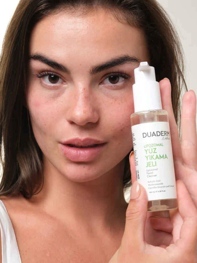 Duaderm Purifying & Soothing Facial Cleansing Gel - 6