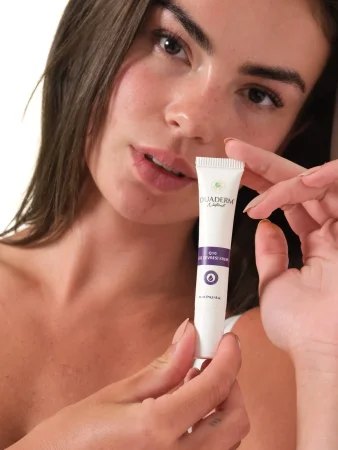 Anti-Wrinkle and Moisturizing Q10 Eye Cream - 7