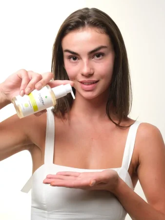 Face and Body Cleansing Oil 200ml - 8